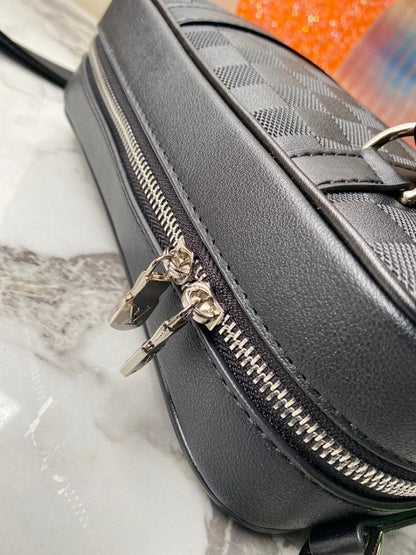 Modern Italian-Inspired Leather Crossbody Bag