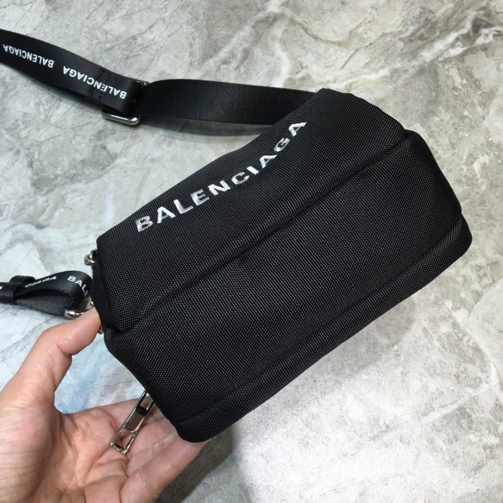 Elegant Shoulder Bag