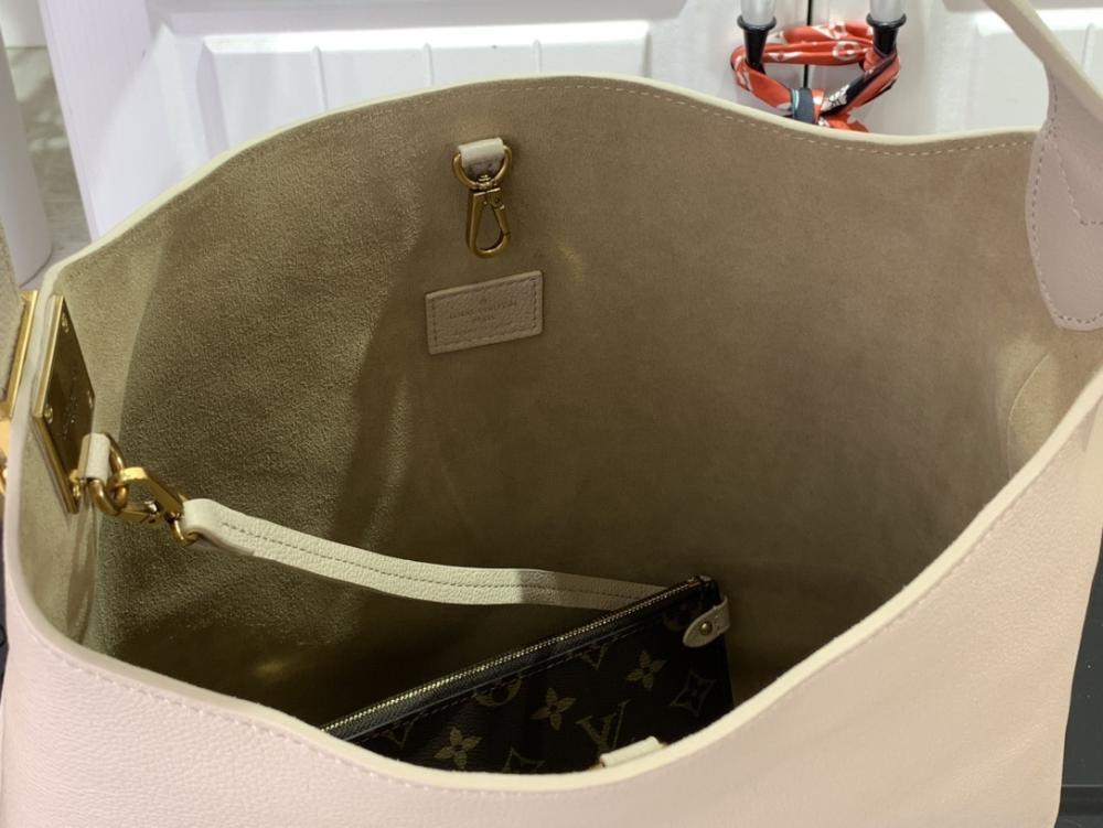 Elegant Hobo Bag