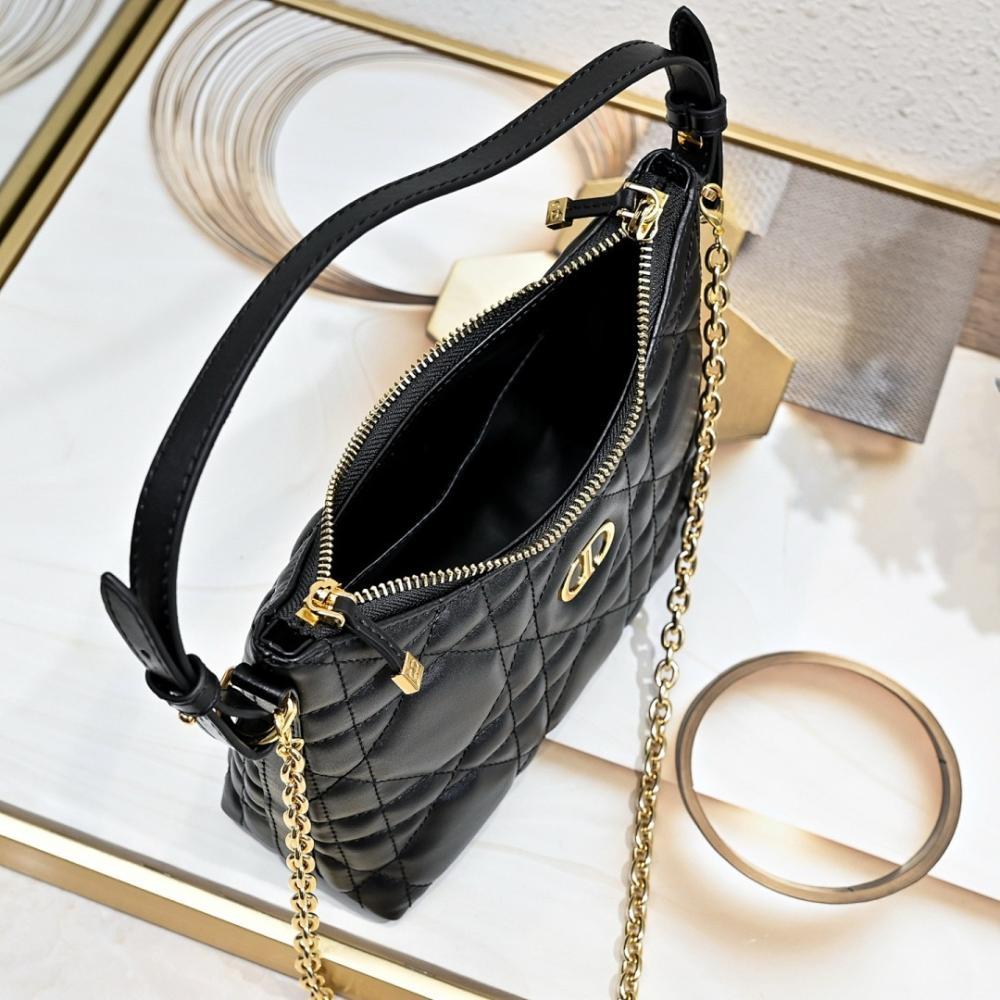 30 Montaigne Leather Shoulder Bag