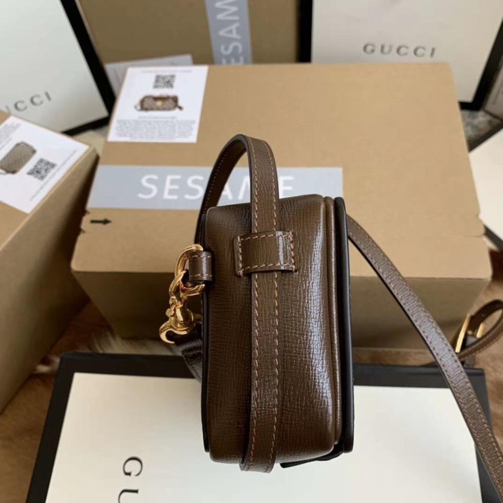 Classic Shoulder Bag