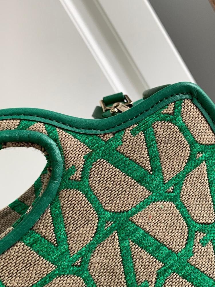 Stylish Refined Printed Canvas Shoulder Bag