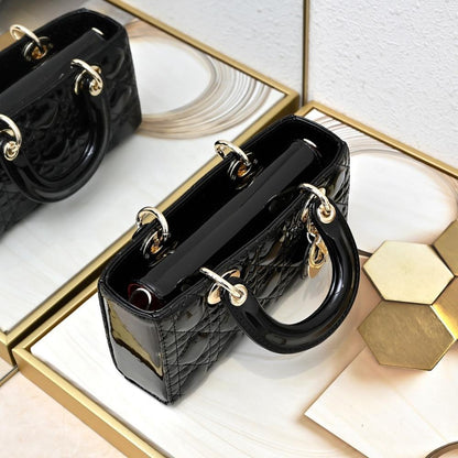 Classic Italian-Inspired Leather Shoulder Bag