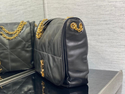 Classic Shoulder Bag