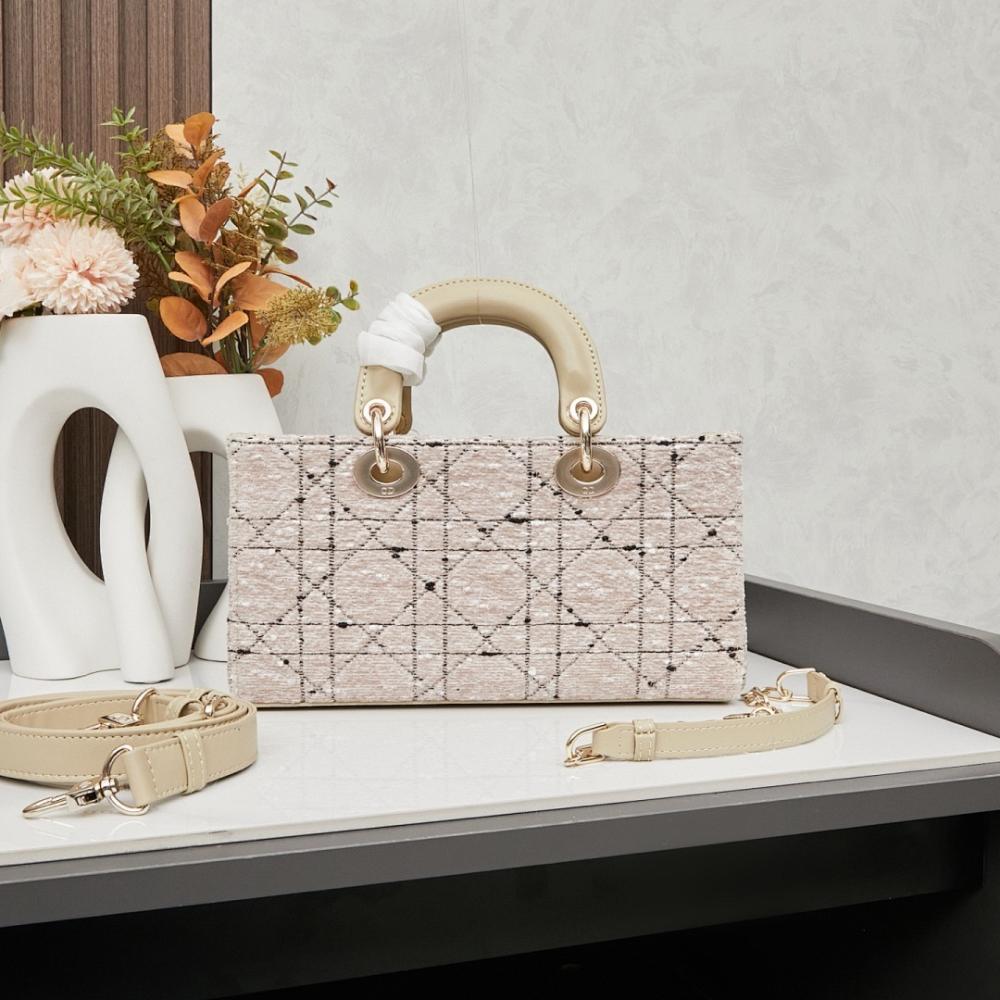Stylish Refined Quilted Leather Shoulder Bag