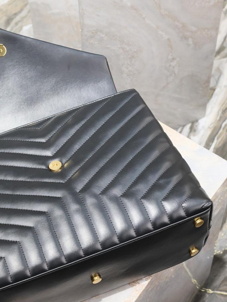 Classic Modern Pink Leather Bag