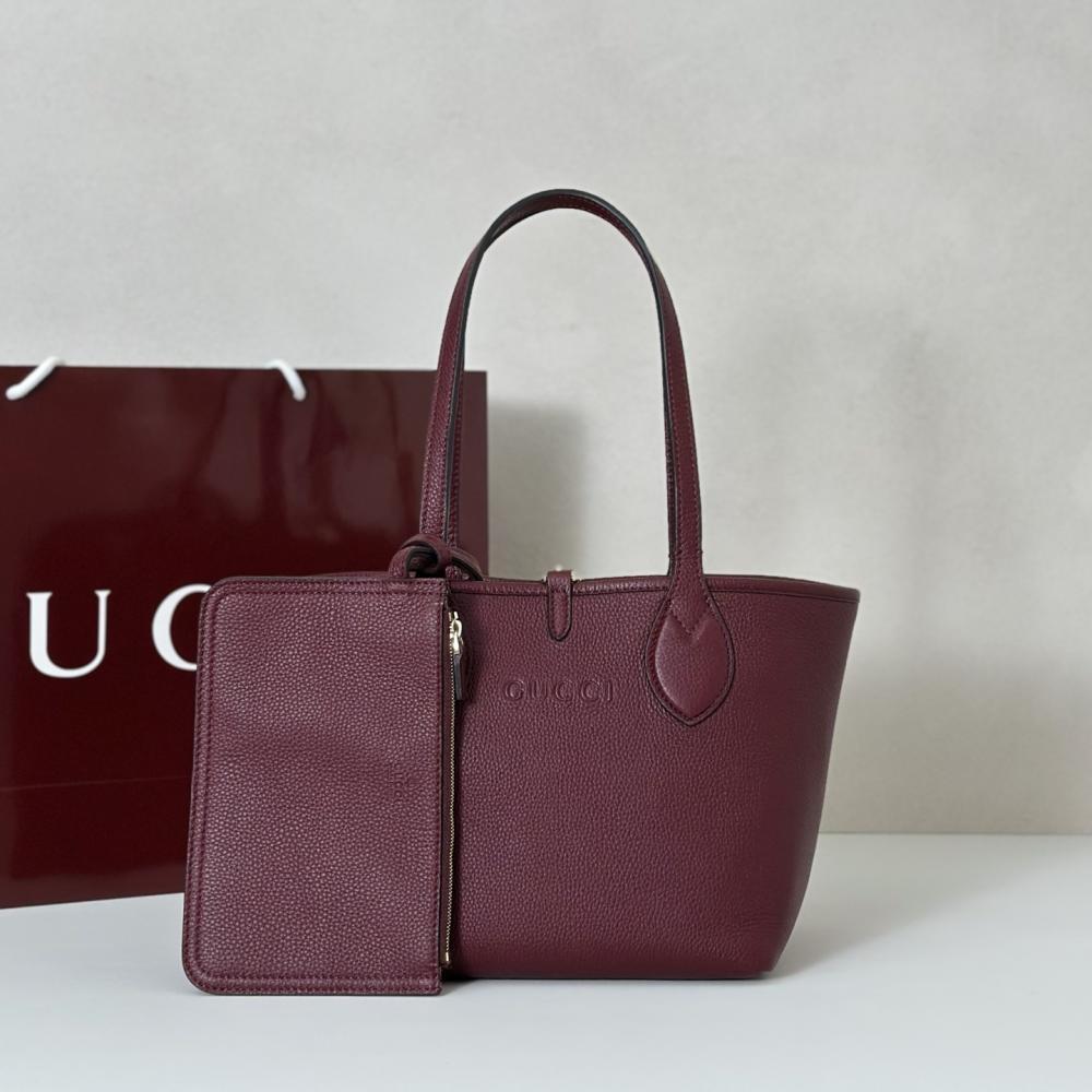 Classic Shoulder Bag