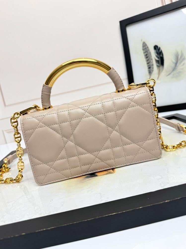 Modern Stylish Quilted Leather Shoulder Bag