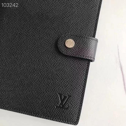 Italian-Inspired Elegant Leather Crossbody Bag