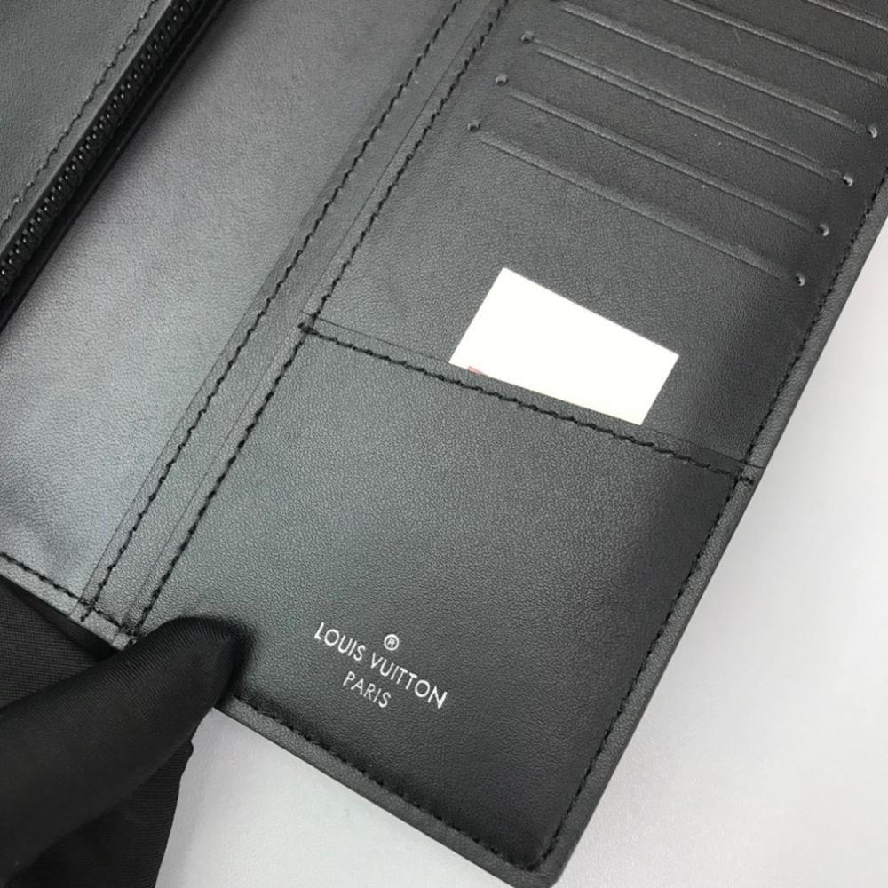 Elegant Leather Wallet – Special Edition