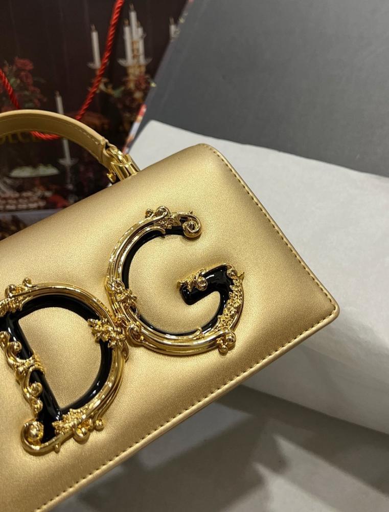 Elegant Refined Leather Top Handle Bag