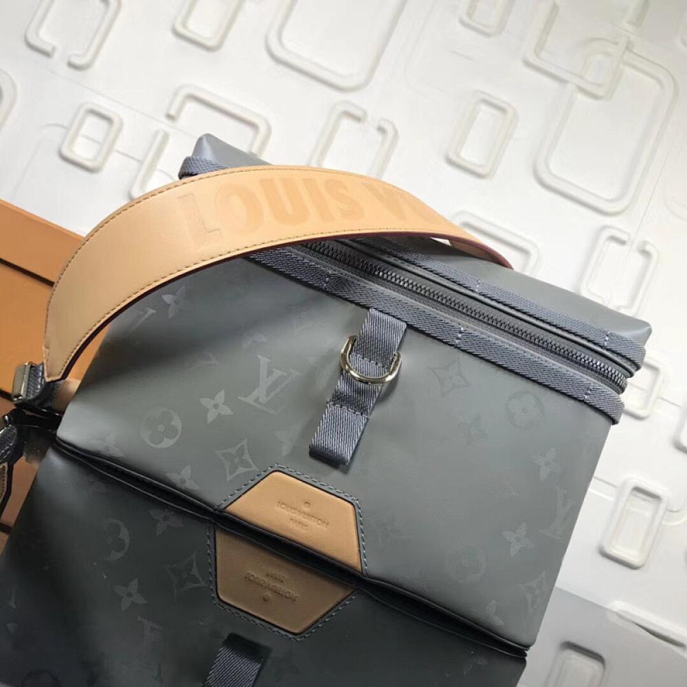 Practical Messenger Bag