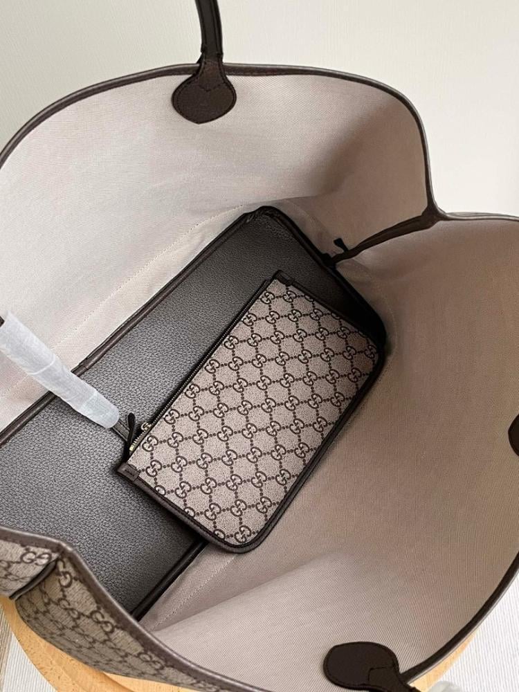 Classic Italian-Inspired Crossbody Bag