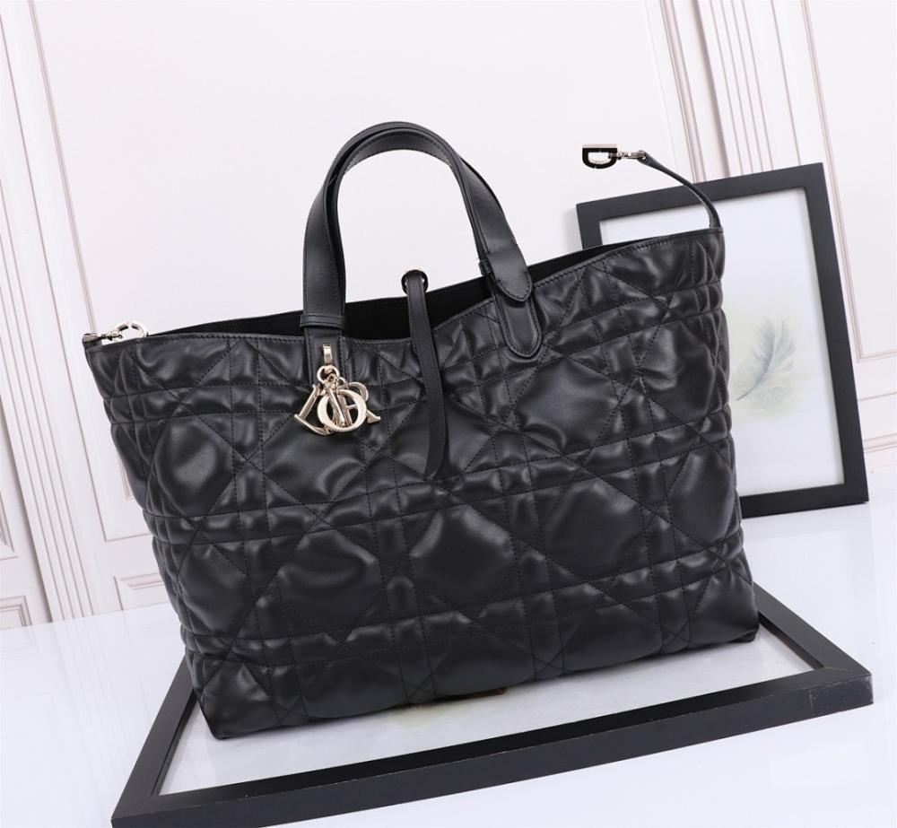 Luxury Stylish Black Calfskin Top Handle Bag – Limited Edition