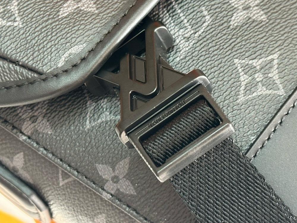 Alma Calfskin Shoulder Bag