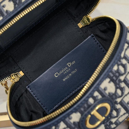 Stylish Leather Crossbody Bag – Special Edition