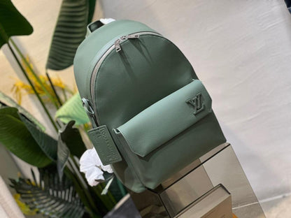 Stylish Calfskin Shoulder Bag – Special Edition