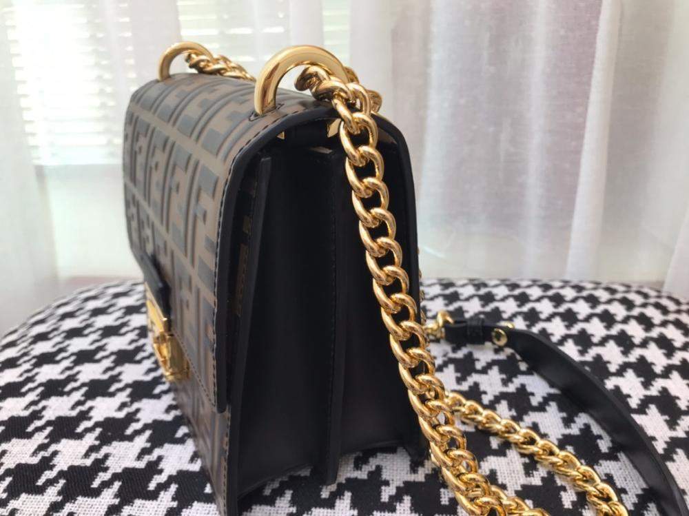 Elegant Shoulder Bag