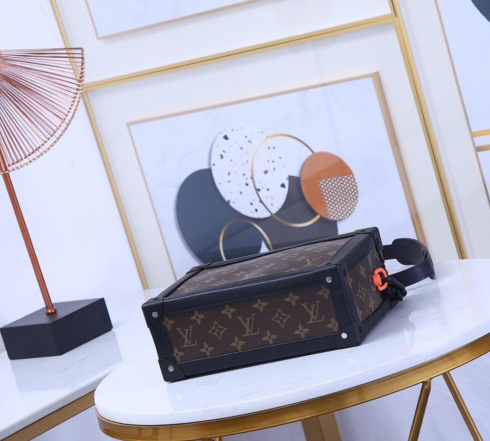 Modern Refined Orange Shoulder Bag