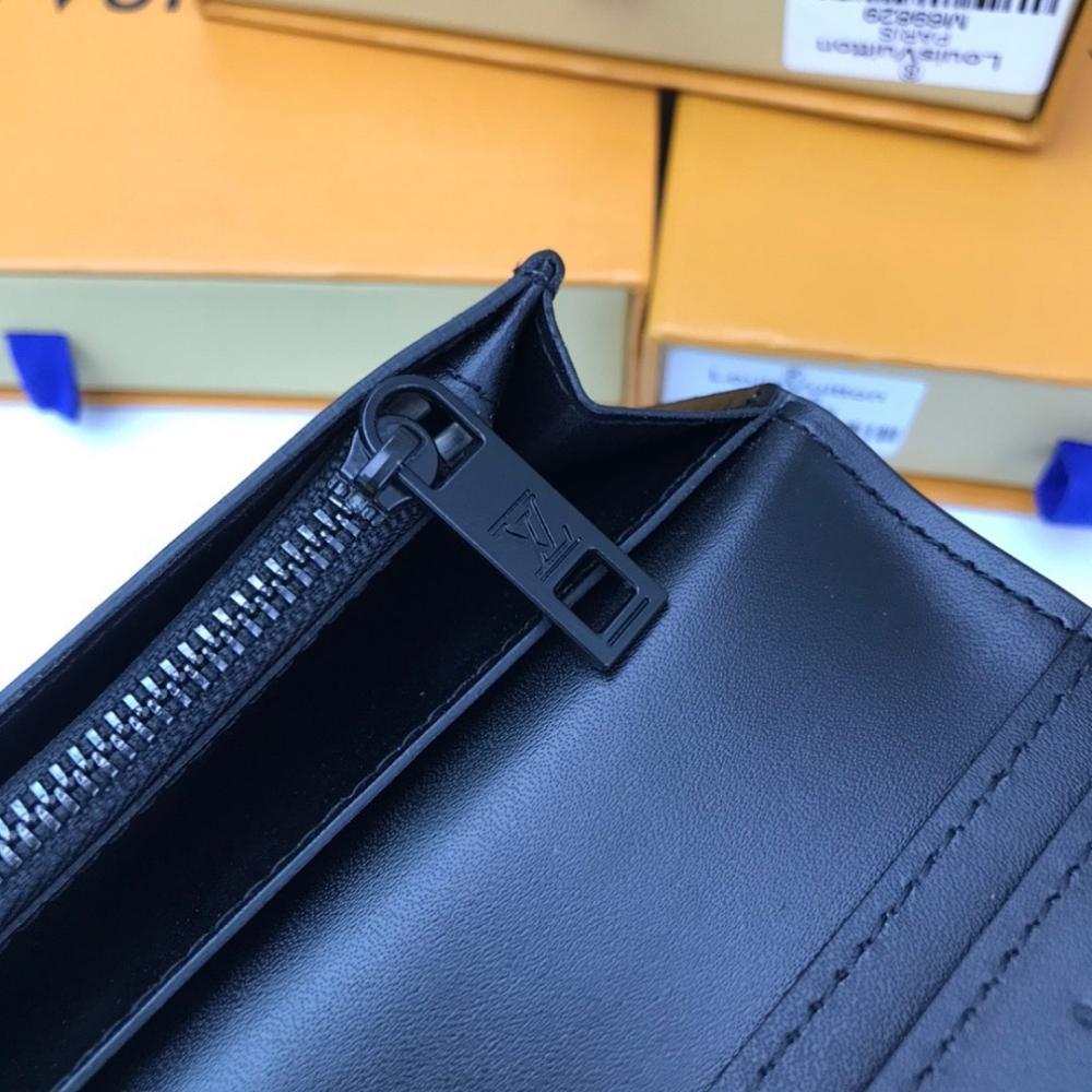 Elegant Leather Wallet – Special Edition
