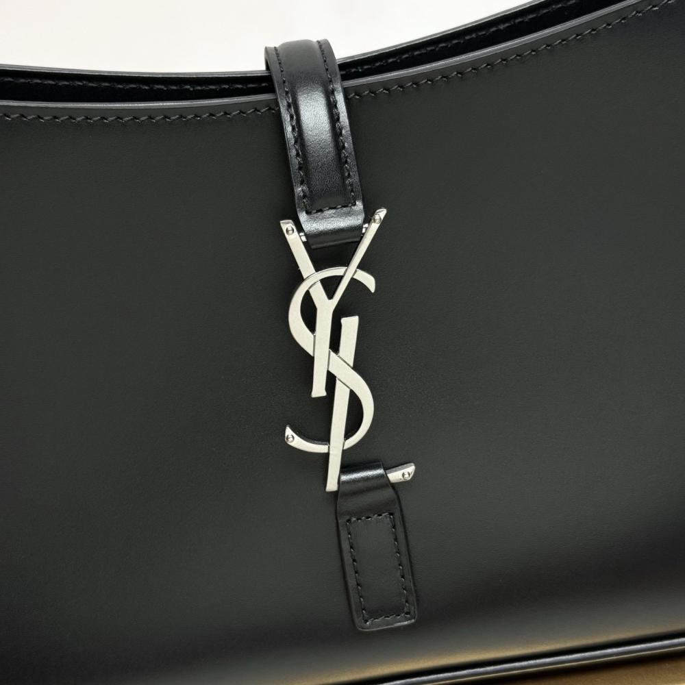 Arco Leather Shoulder Bag