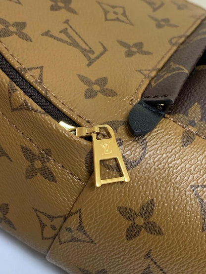 Italian-Inspired Stylish Calfskin Shoulder Bag