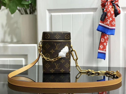 Elegant Shoulder Bag