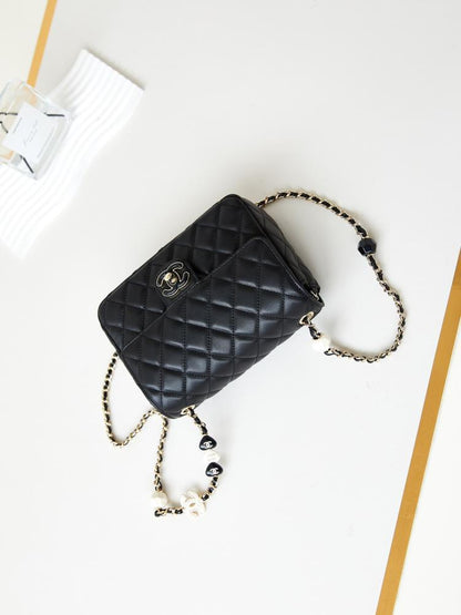 Elegant Leather Shoulder Bag