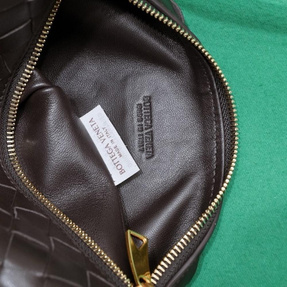 Modern Stylish Gold Woven Lambskin Shoulder Bag