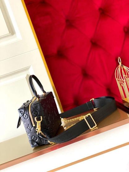 Modern Elegant Shoulder Bag