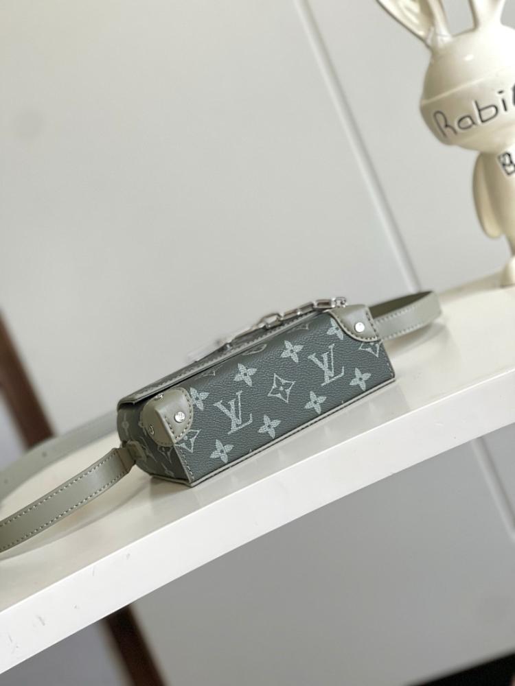 Classic Refined Green Crossbody Bag