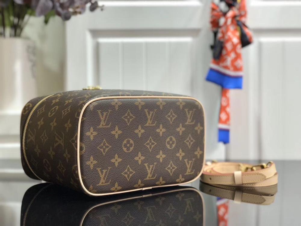 Elegant Top Handle Bag