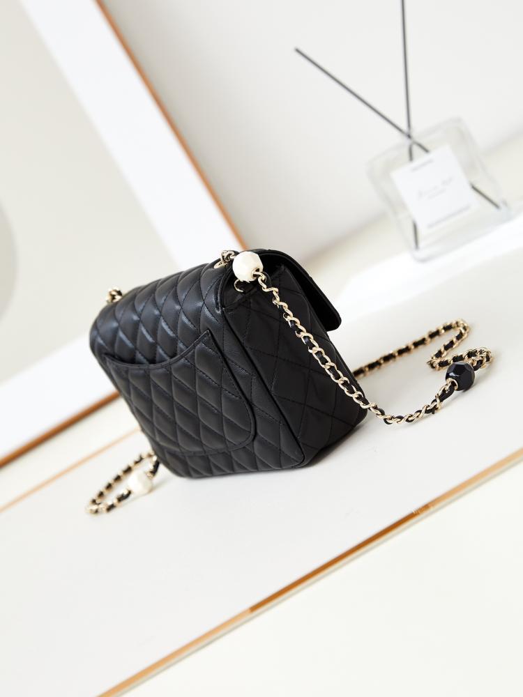 Elegant Leather Shoulder Bag