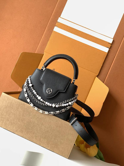 Classic Leather Shoulder Bag