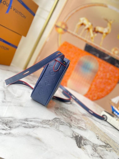 Luxury Canvas Shoulder Bag – Limited Edition