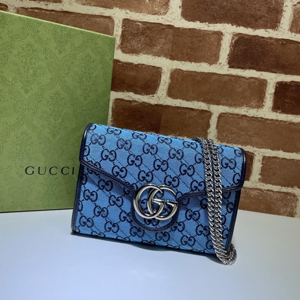 Classic Shoulder Bag