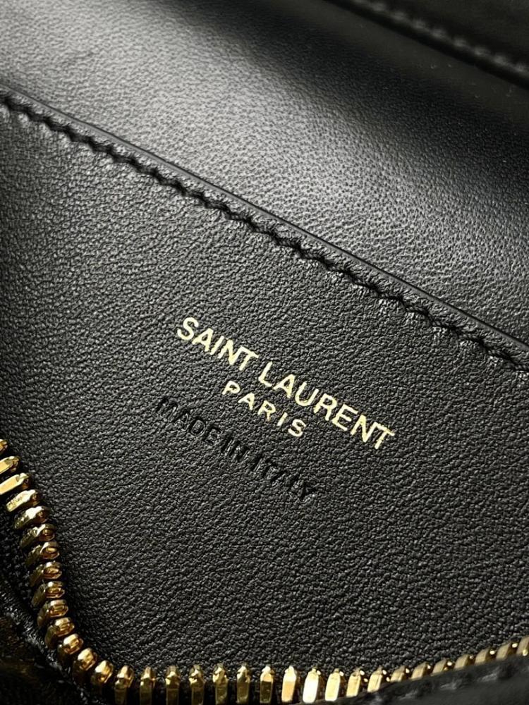 Modern Luxury Black Leather Shoulder Bag – Special Edition