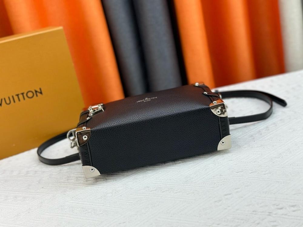 Stylish Refined Calfskin Shoulder Bag