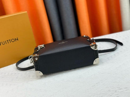 Stylish Refined Calfskin Shoulder Bag