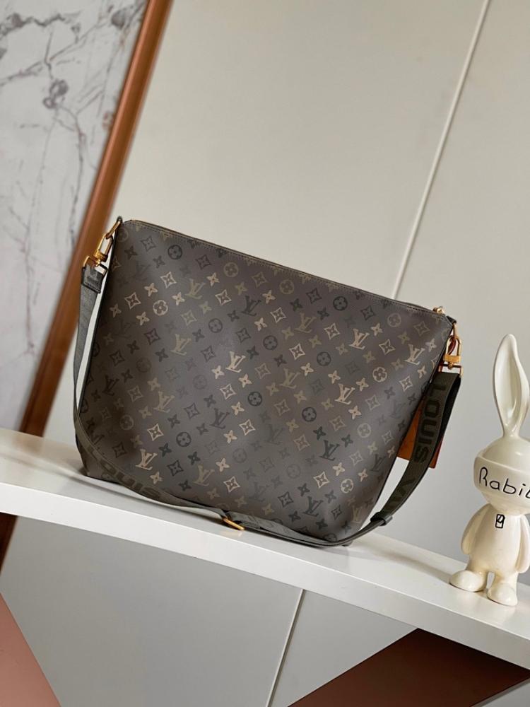 Elegant Monogram Crossbody Bag – Limited Edition