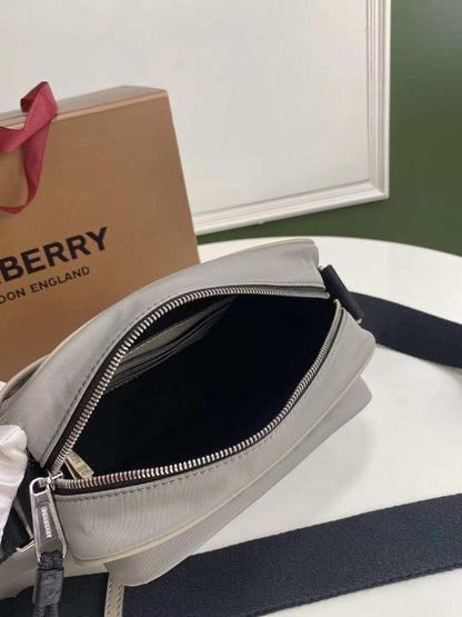 Classic Shoulder Bag