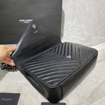 Modern Elegant Leather Bag