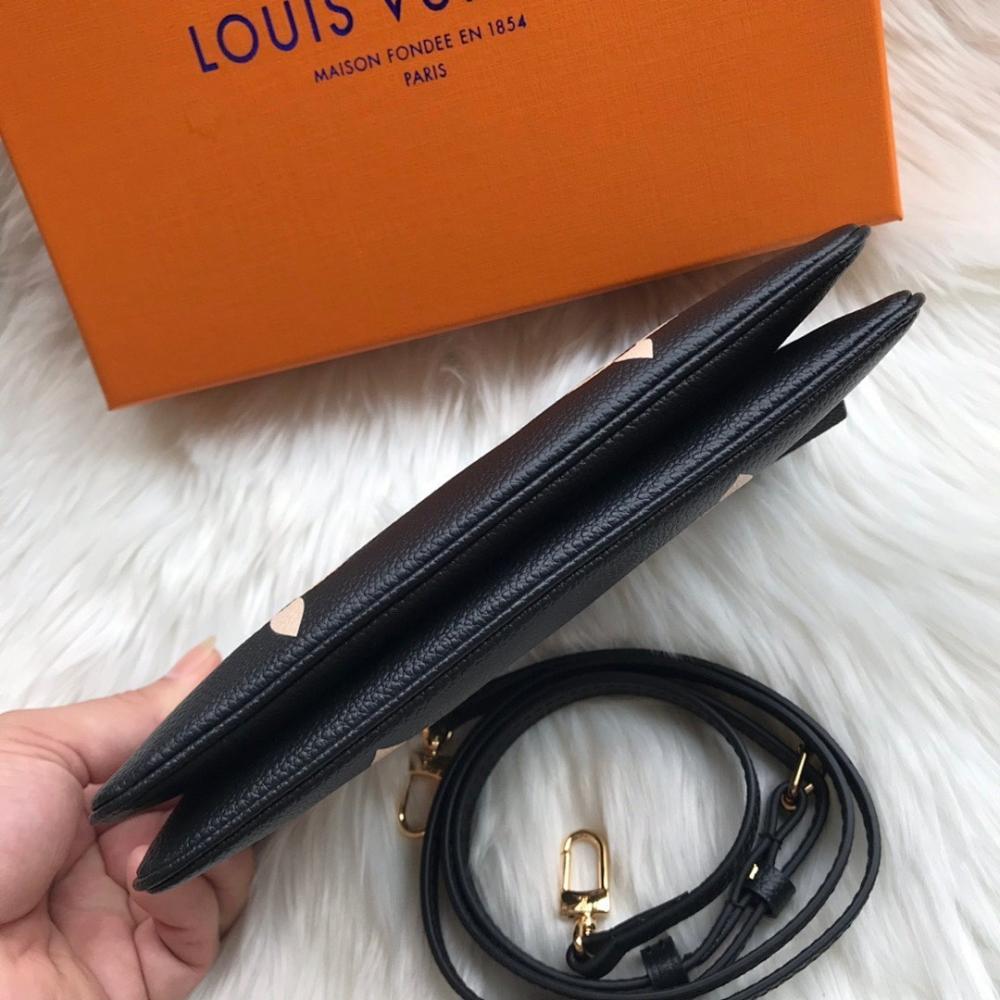Modern Italian-Inspired Leather Shoulder Bag