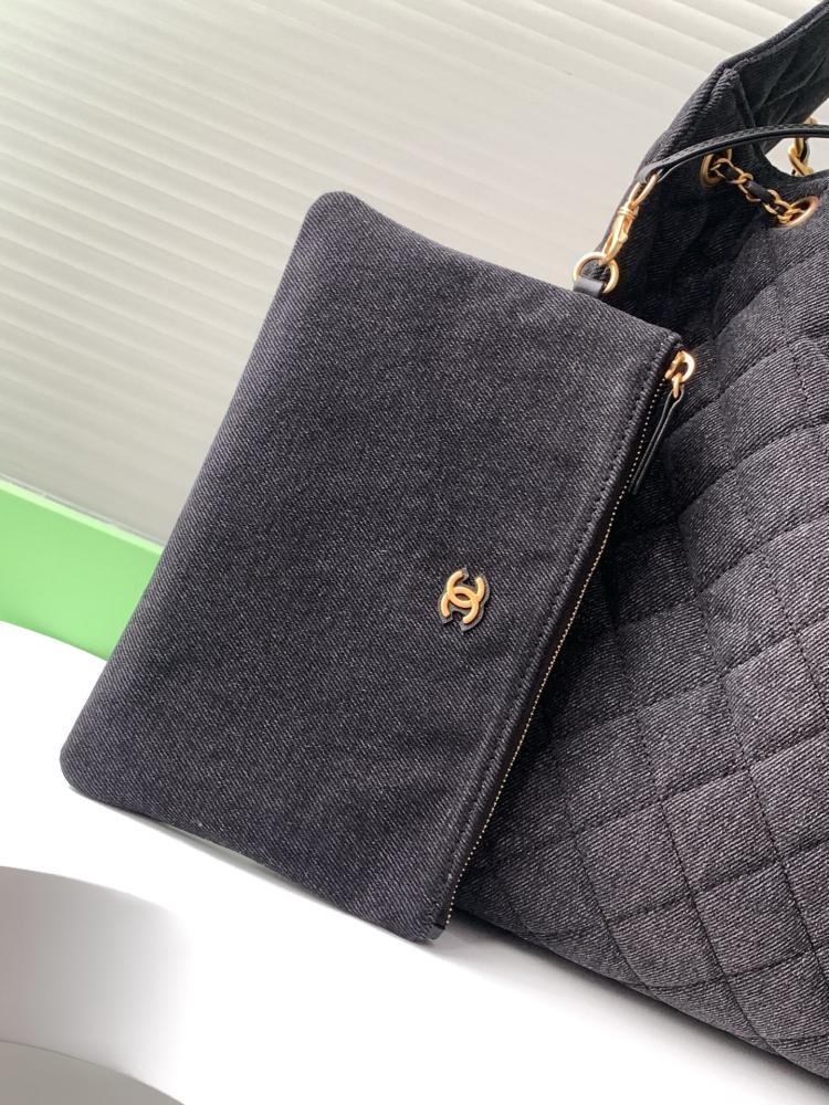 Classic Hobo Bag