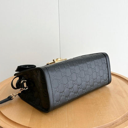 Stylish Crossbody Bag – Limited Edition
