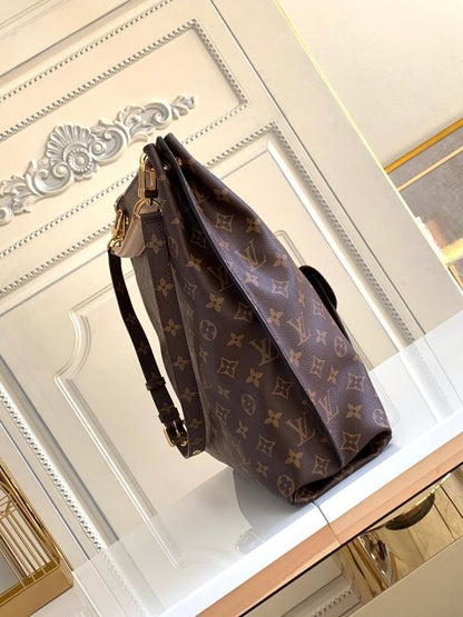 Classic Elegant Shoulder Bag