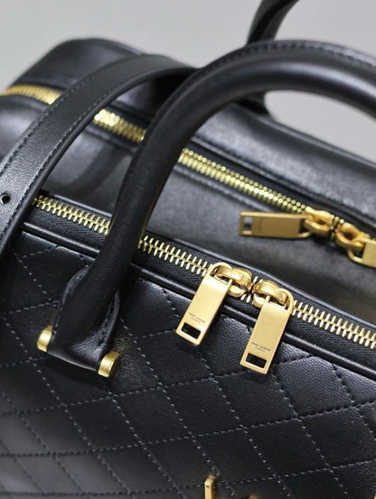 Modern Leather Travel Bag