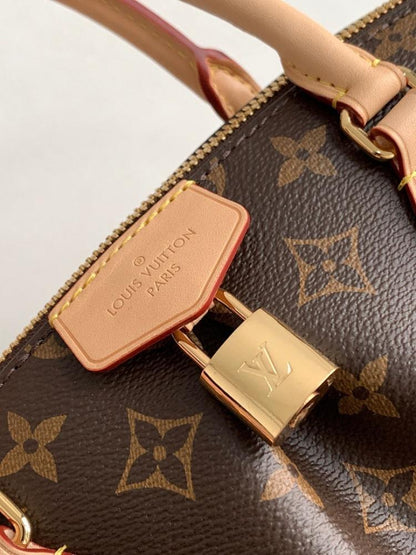 Elegant Leather Tote Bag – Limited Edition
