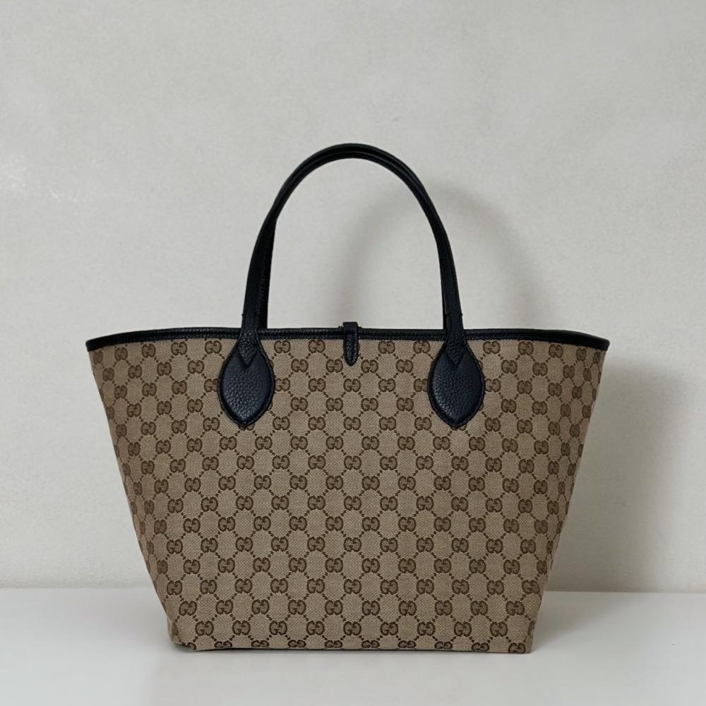 Classic Leather Shoulder Bag