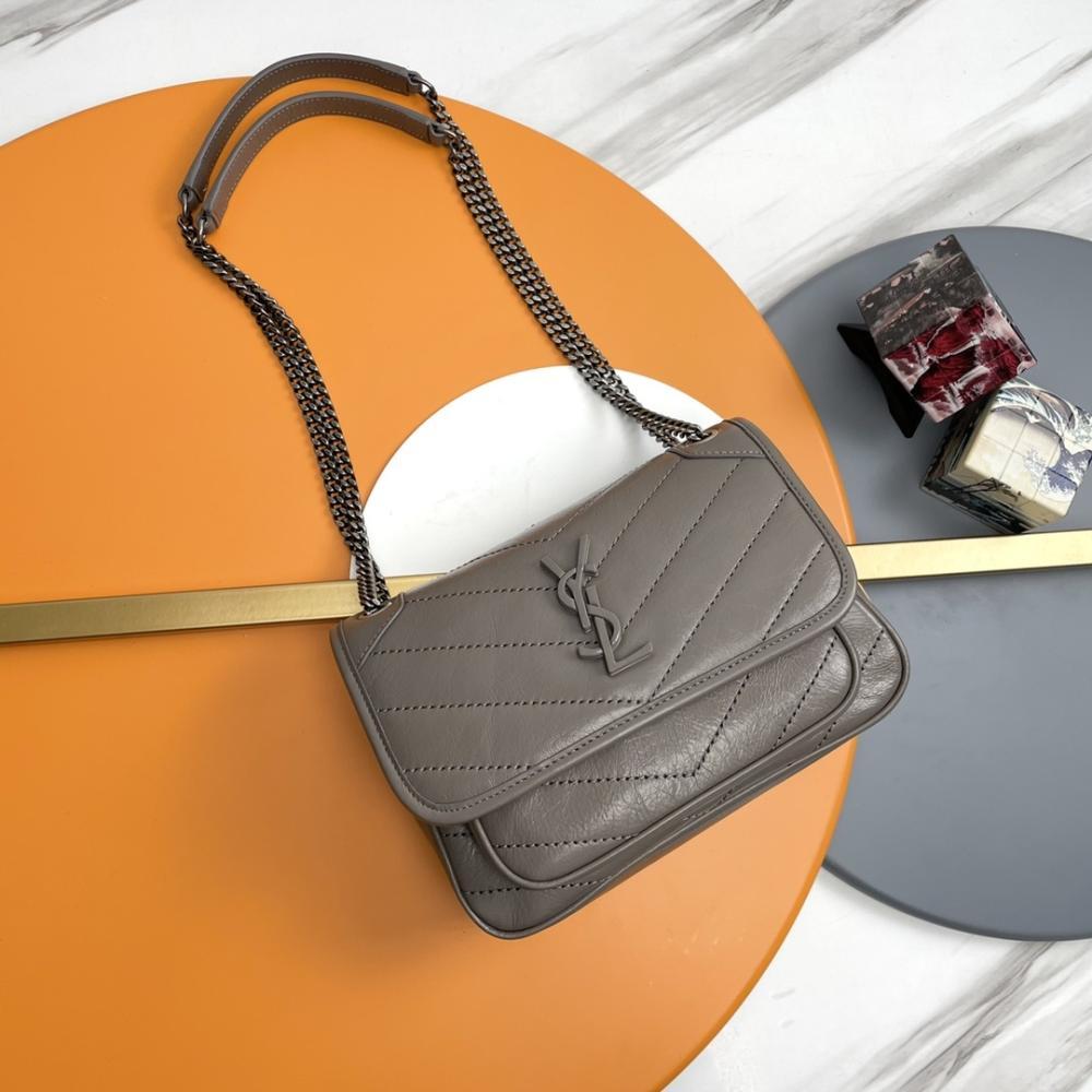 Arco Leather Shoulder Bag
